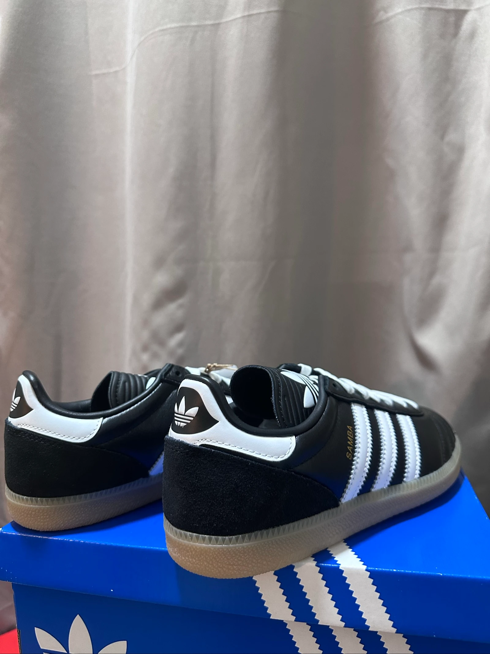 Baskets Samba Adidas cuir noir et blanc taille 38 – photo 2